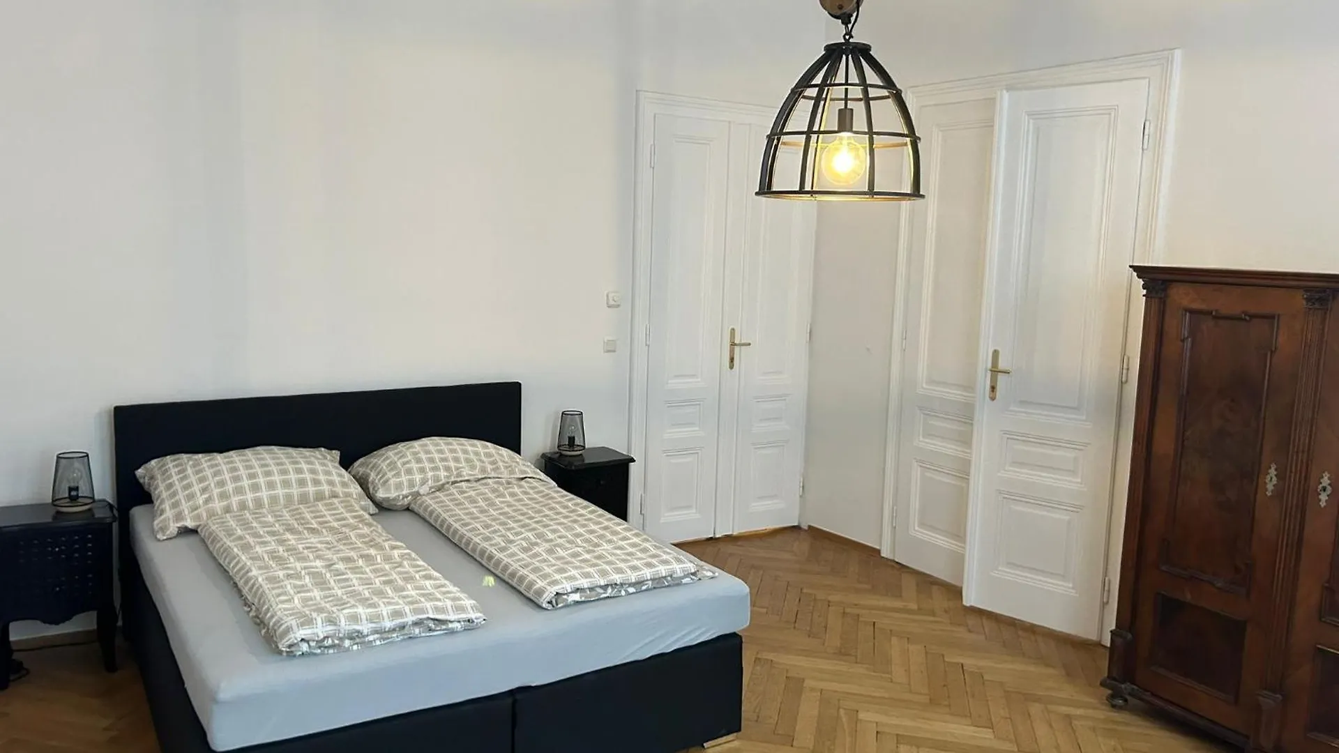 Paky Appartements 00406 Vienna